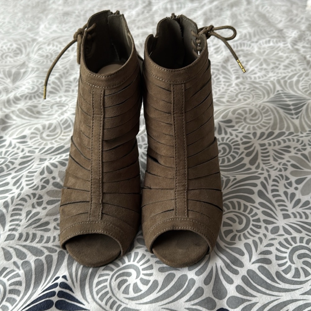 Qupid khaki Stiletto Heels with Ruched Design - Picture 4 of 5